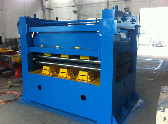 De middelgrote die Rol Decoiler van het Maatstaal aan Lengtemachine 16mm wordt gesneden Servo