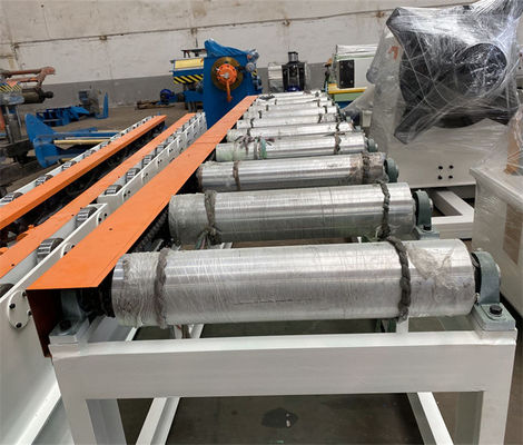 De Rolmetaal van het Koolstofstaalsus Aluminium aan Lengtelijn 0.2-30 wordt gesneden X 2500 die