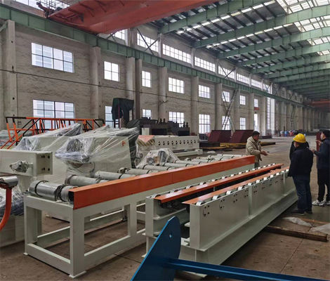 Het Metaalplaat van China aan het Nivelleren en de Snijmachines die van de Lengtelijn wordt gesneden