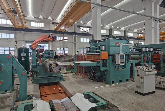 Vlieg van de roestvrij staalsus304 316L de Roterende die Scheerbeurt aan Lengtelijn 0,3 wordt gesneden - 2 X 1000