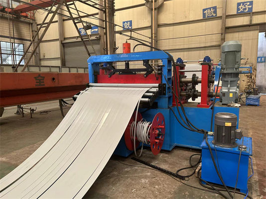 Compact Ecomonic GI PPGI Steel Slitting Machine voor lichte maat 0,3-1,2 X 1250