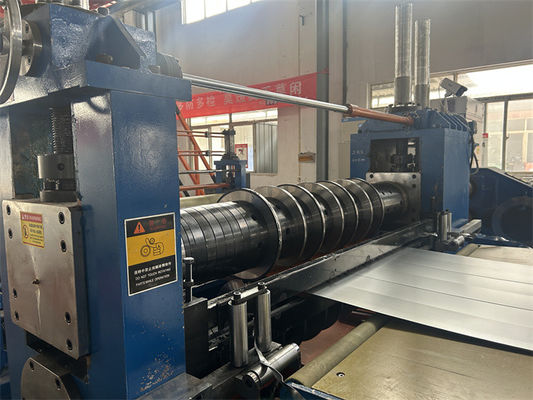 Het dubbele Rol aan Rol Staal die van Snijmachinehoofden Terugdeinzende Lijn voor het Koolstofstaalblad van Cr scheuren