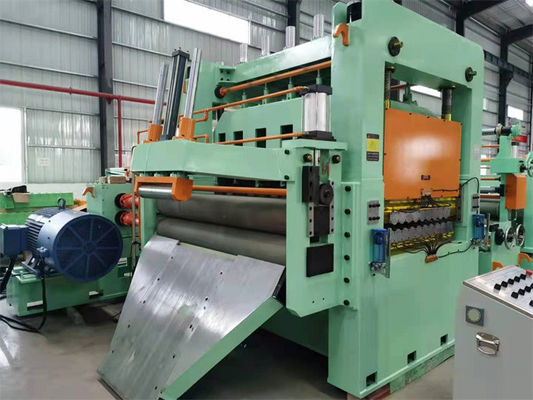 De Scheerbeurt van de het Bladvlieg van de aluminiumrol aan Lengtelijnen 3001600mm Breedte wordt gesneden die