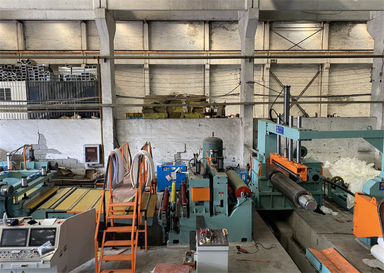 De Precisie die van het hoge Precisieblad de Terugdeinzende Rand scheuren die van het Lijnenmetaal 1250mm 300KW in orde maken
