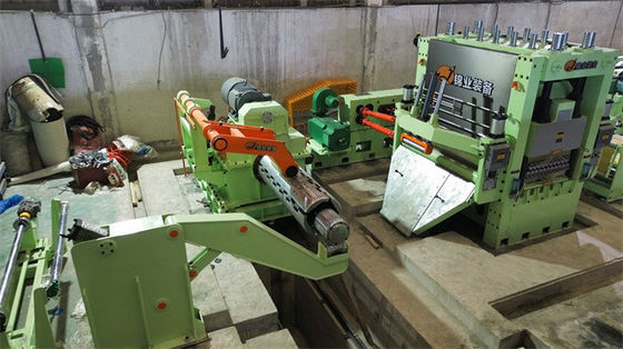 6 Hi Leveler Servo Cut naar lengtelijn met Edge Trimmer en Dual Stackers